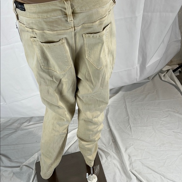 Liverpool Cream Denim Jeans - Picture 3 of 4